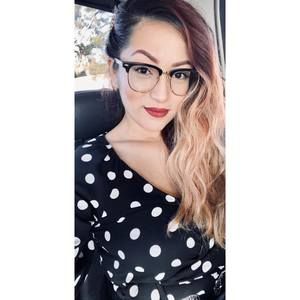 Meet your Posher, Lorena